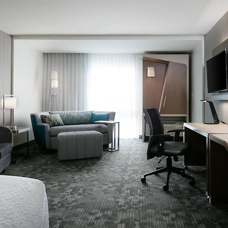Courtyard By Marriott Omaha Bellevue At Beardmore Event Center Exterior foto
