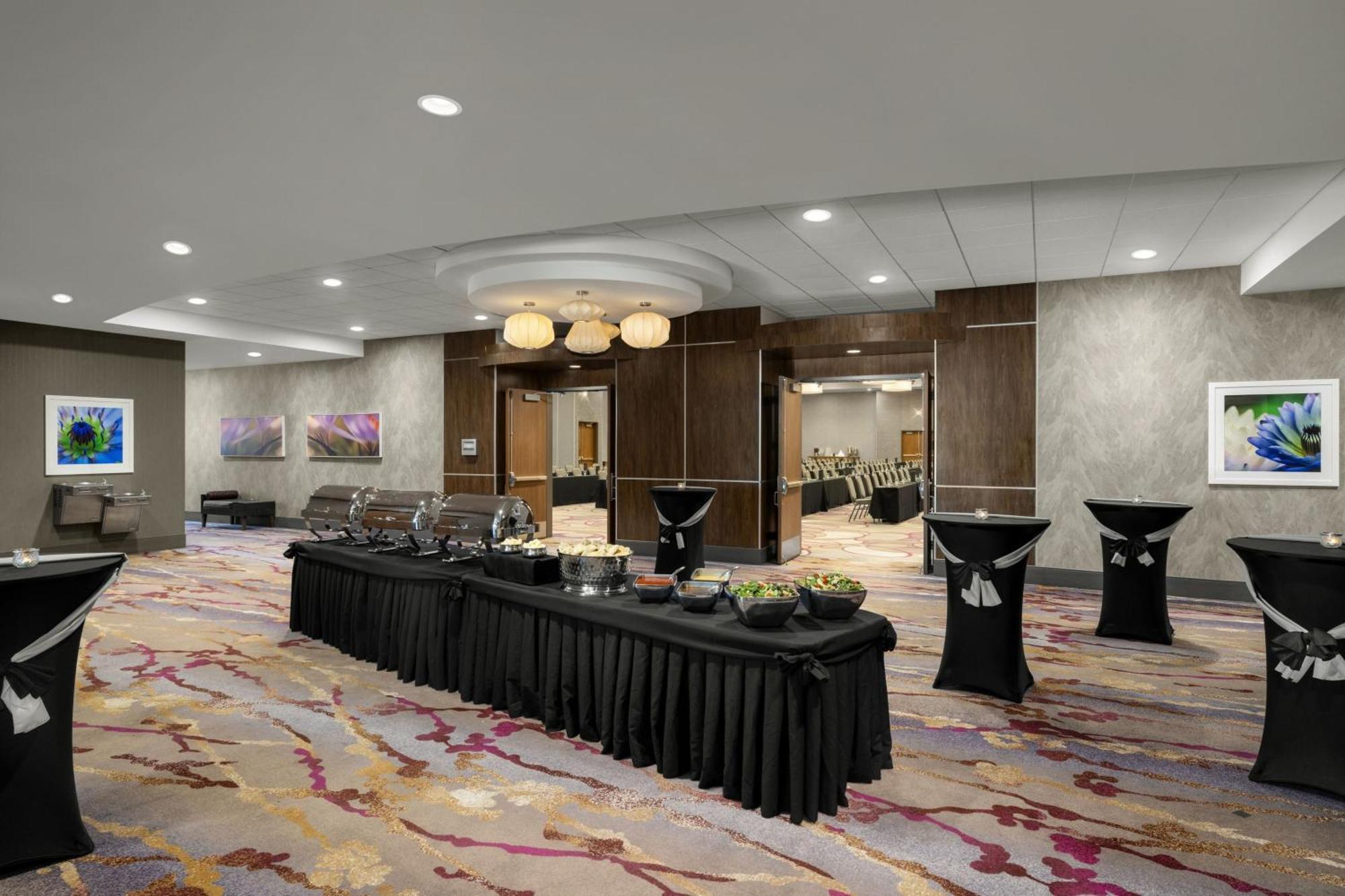 Courtyard By Marriott Omaha Bellevue At Beardmore Event Center Exterior foto