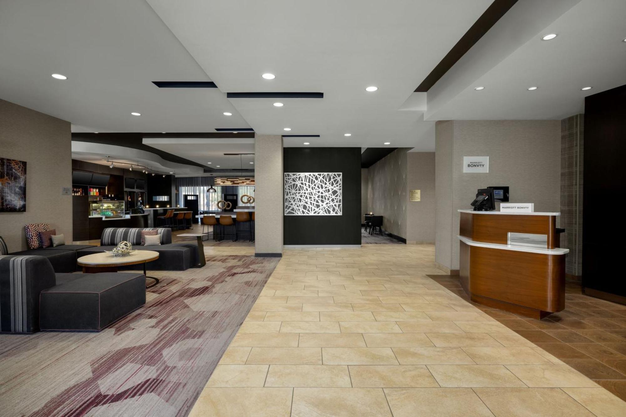 Courtyard By Marriott Omaha Bellevue At Beardmore Event Center Exterior foto